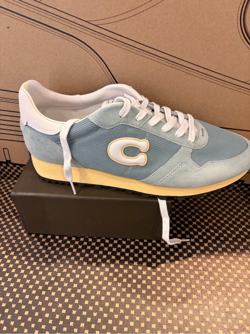 Coach Men’s Sky Blue & White Low-Top Sneaker new with tag - Picture 2 of 9